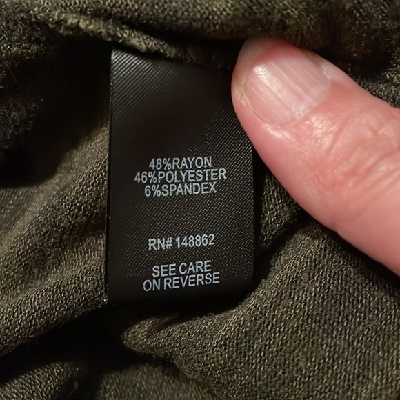 Size 2X short sleeve v neck t-shirt - Picture 4 of 5